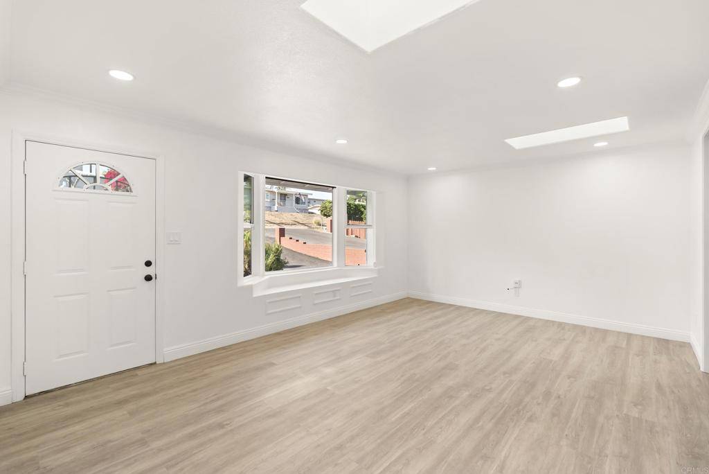 El Cajon, CA 92021,12405 Royal Rd
