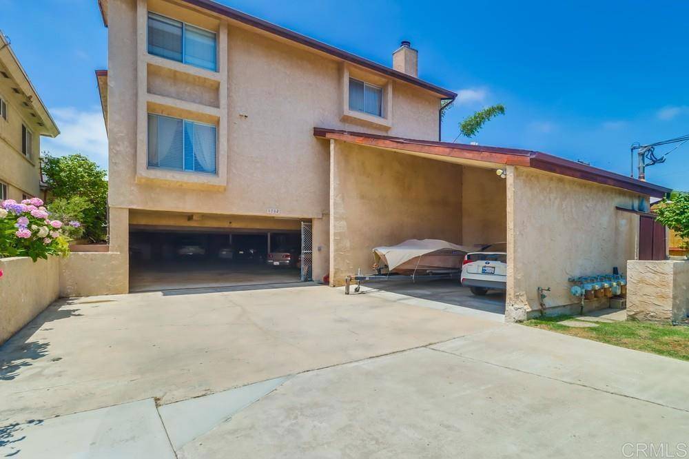 San Diego, CA 92106,1762 Locust ST #4