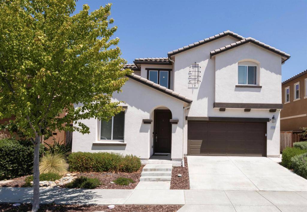 Rohnert Park, CA 94928,5132 Kevin Place