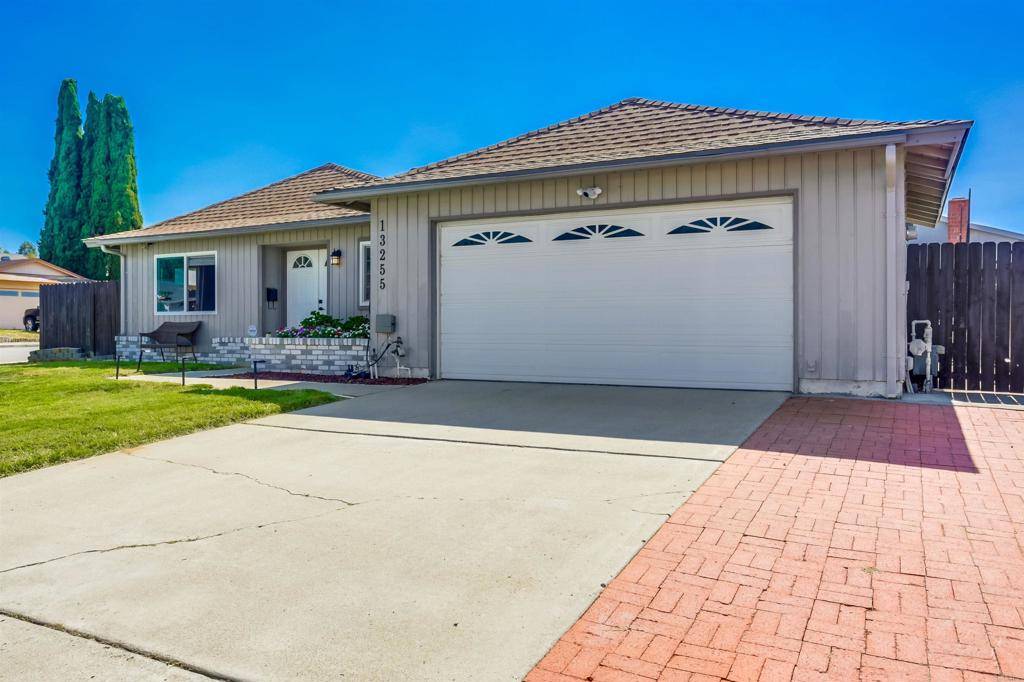 Poway, CA 92064,13255 Evanston Dr