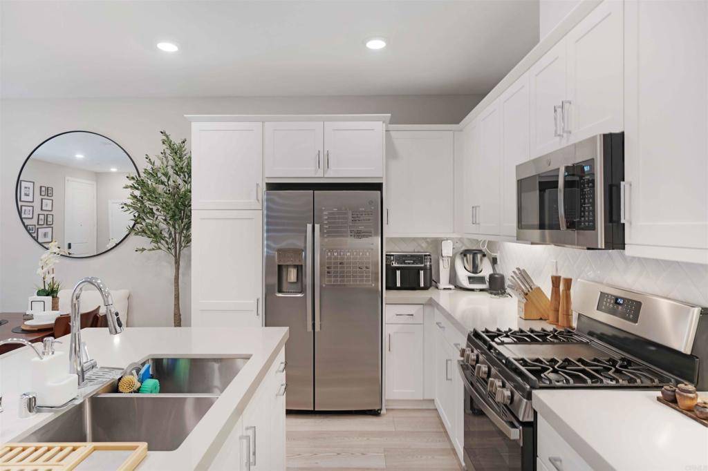 Chula Vista, CA 91913,2043 Bluestone CIR