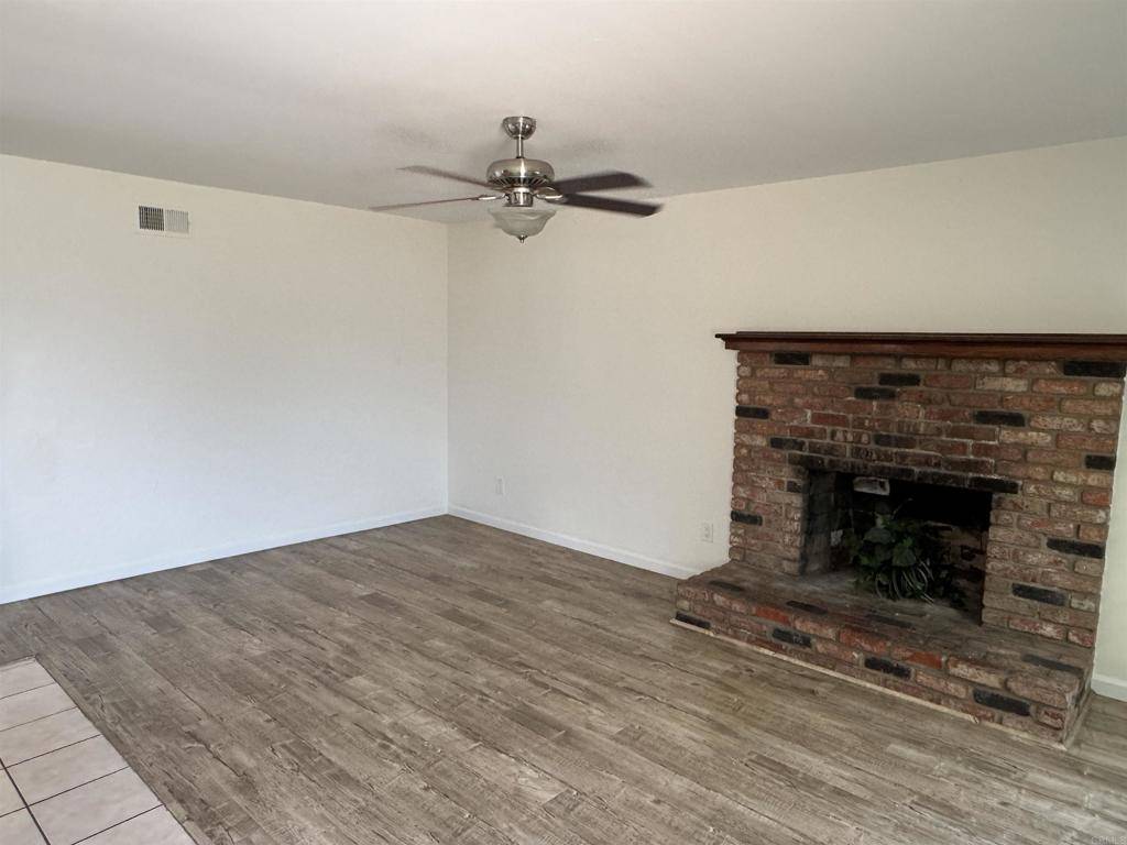 Santee, CA 92071,10118 Cedar Springs Dr.