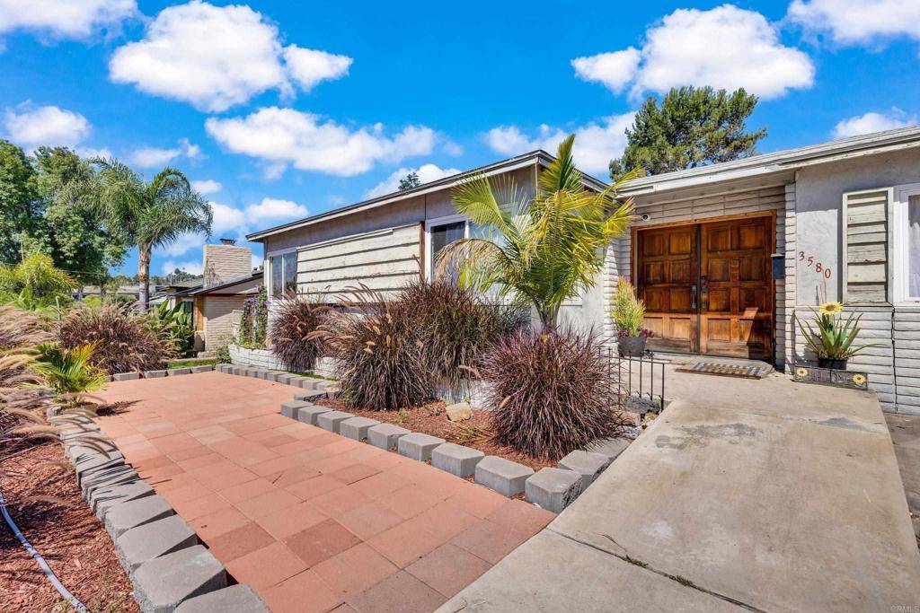 La Mesa, CA 91941,3580 Trophy DR