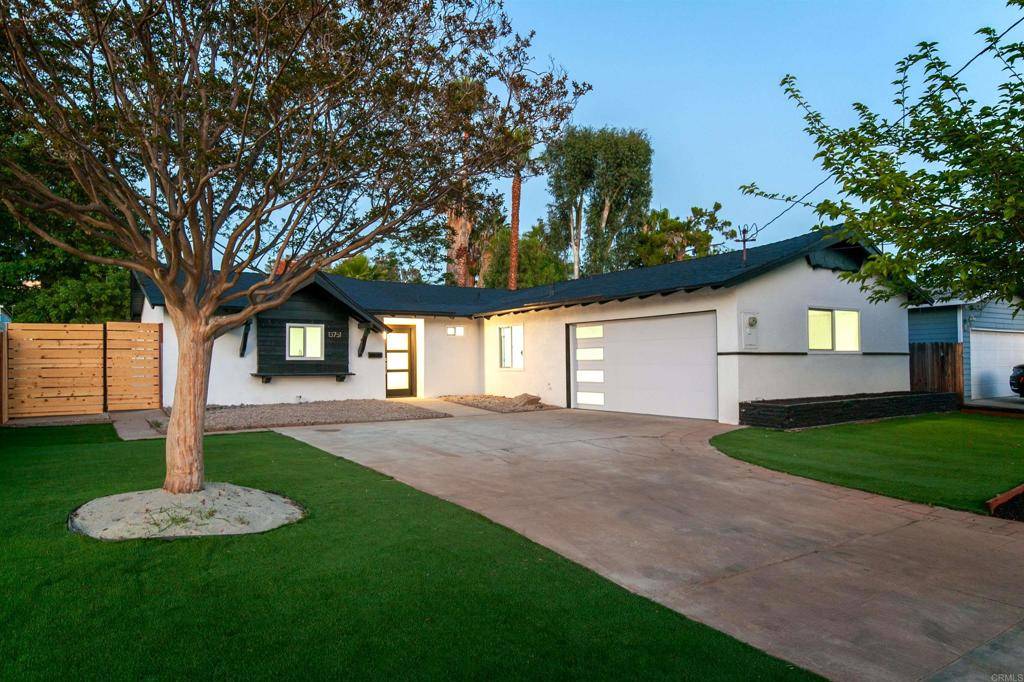 Poway, CA 92064,13751 Powers Rd