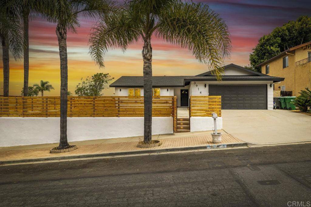Oceanside, CA 92056,3914 Sherbourne Dr