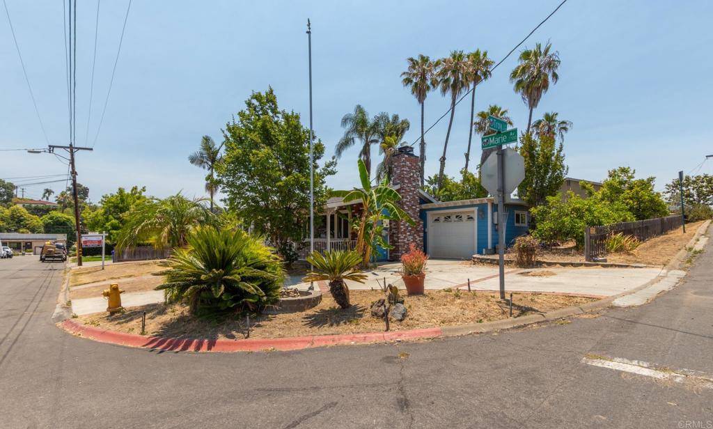 La Mesa, CA 91942,7701 Marie AVE