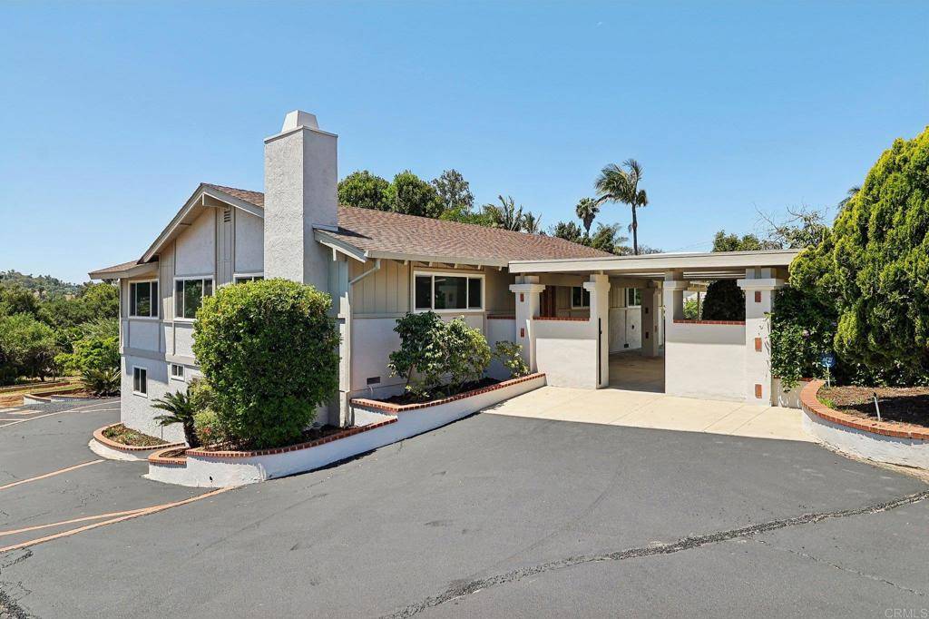 Vista, CA 92084,1917 Friendly DR