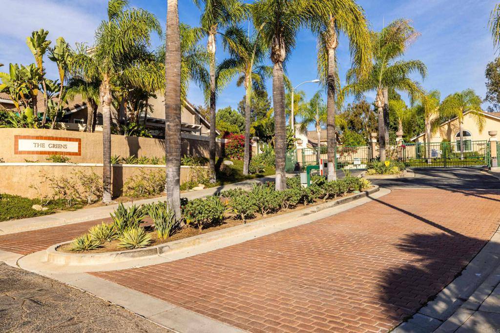 Simi Valley, CA 93065,581 Galloping Hill RD