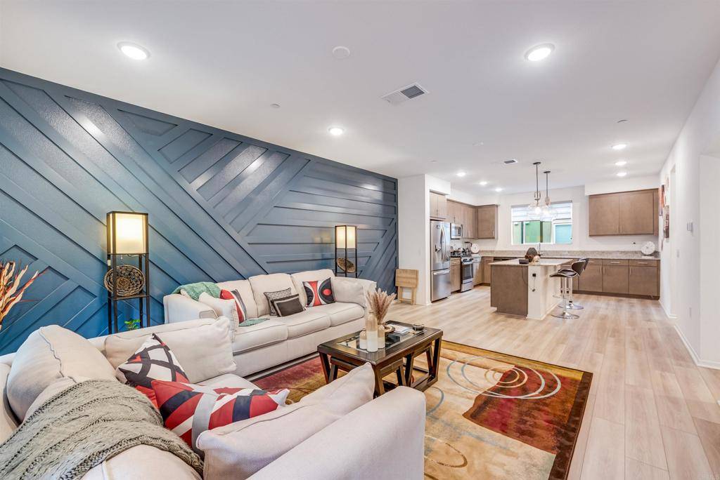 San Diego, CA 92154,5261 Beachfront Cove ST ##174