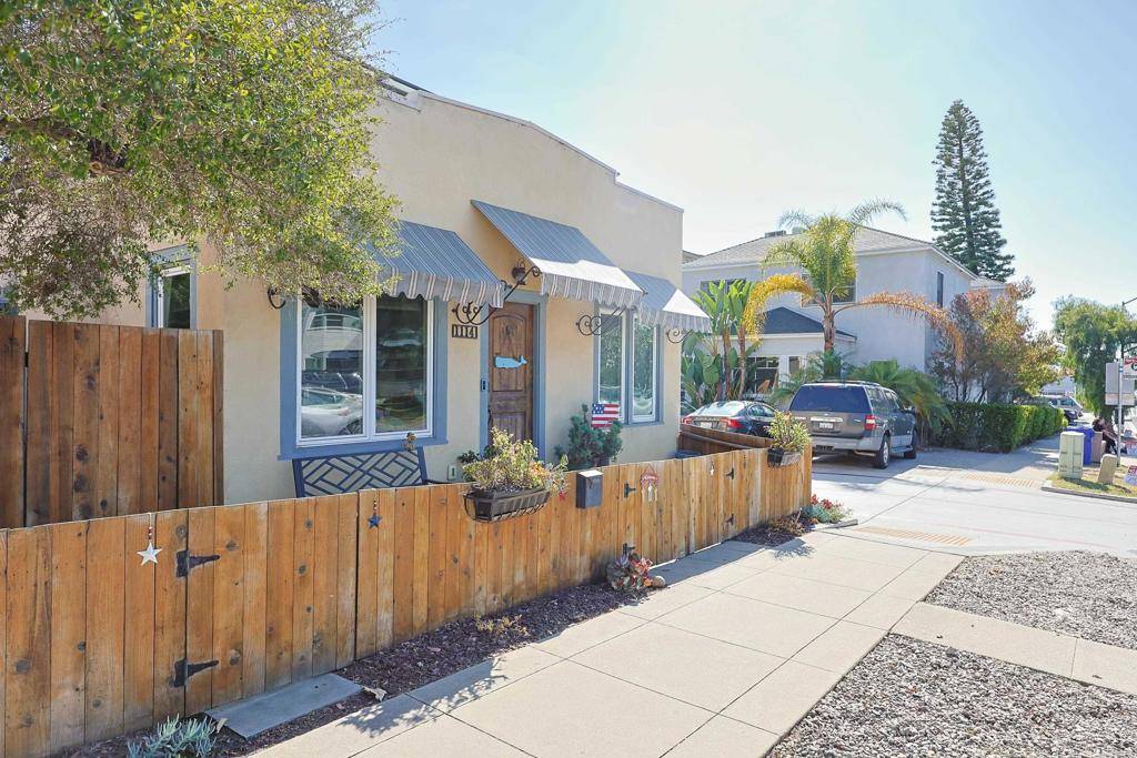 Coronado, CA 92118,1114 4th ST