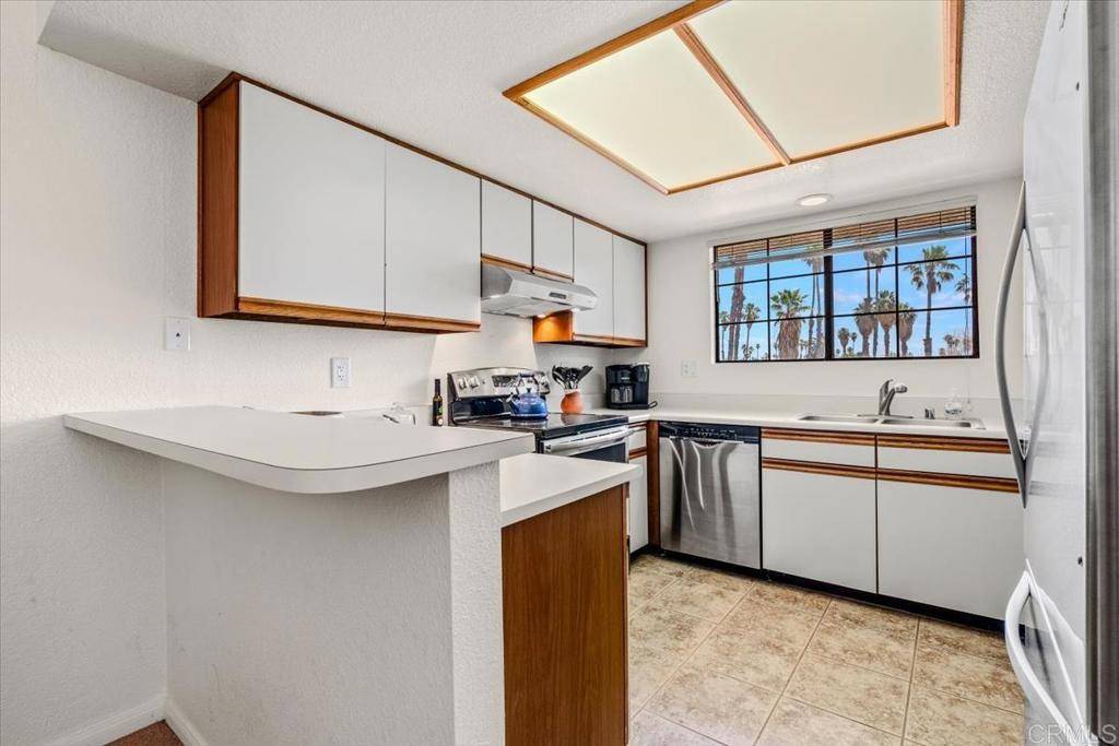 Palm Springs, CA 92264,505 S Farrell DR #Q104