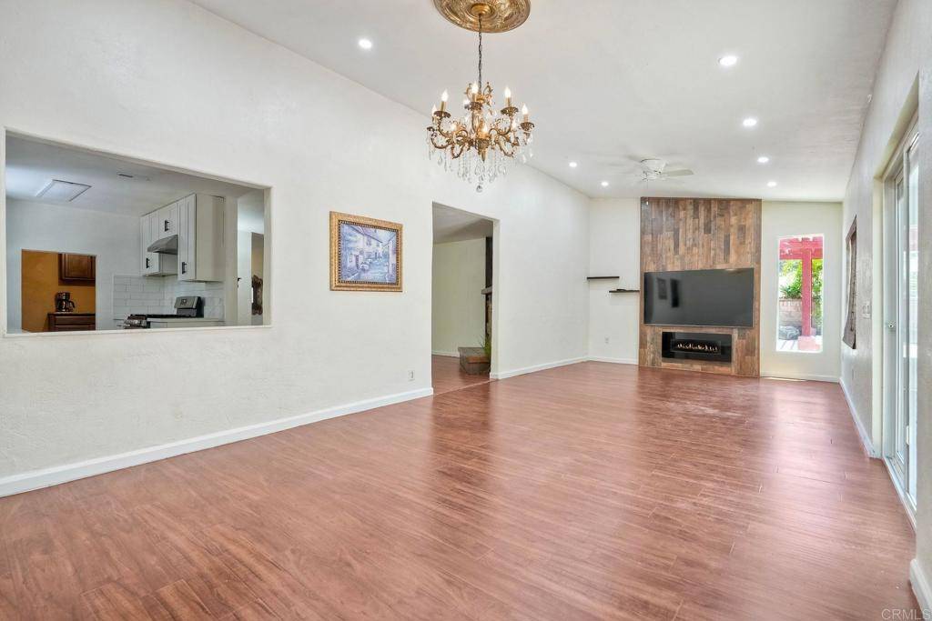 San Diego, CA 92064,13808 Pomerado RD