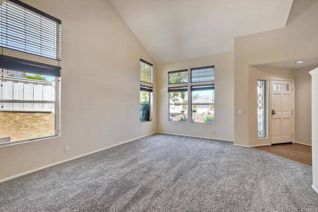 San Marcos, CA 92078,2053 Sequoia ST