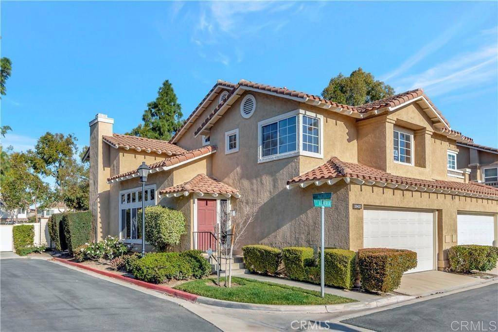 Tustin, CA 92782,13425 Via Almeria
