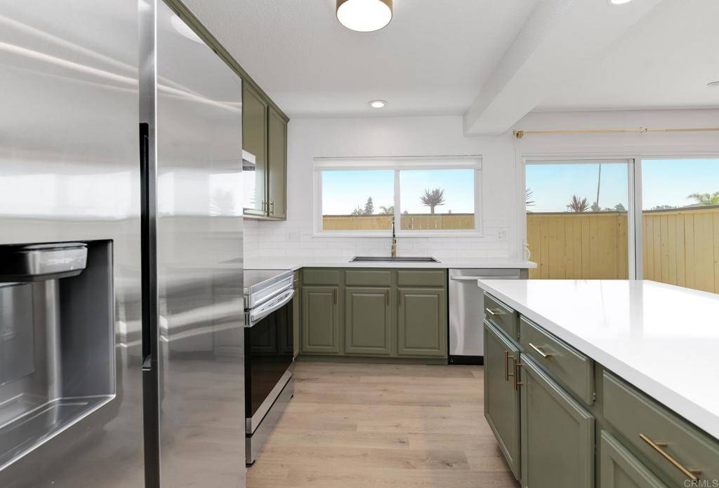 Oceanside, CA 92058,615 Fredricks AVE #157