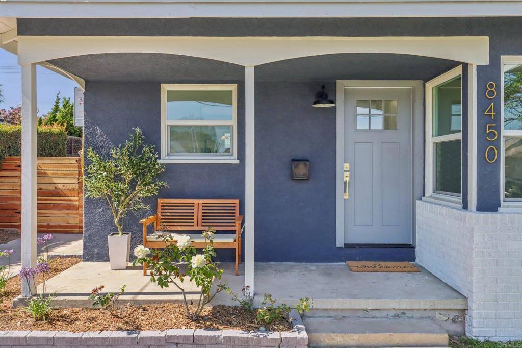 La Mesa, CA 91942,8450 Dallas ST