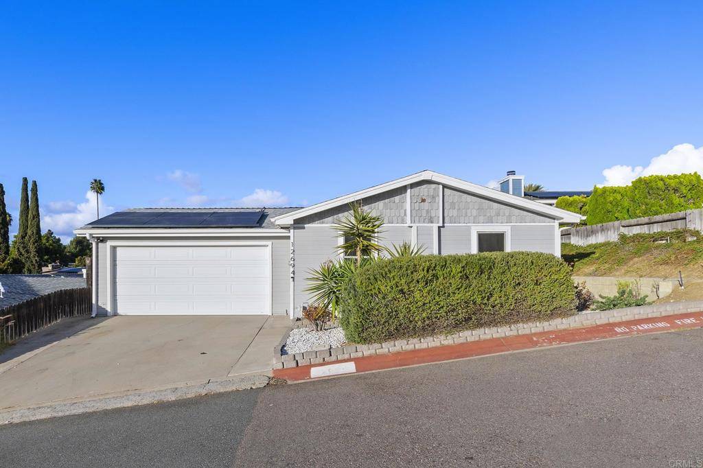 El Cajon, CA 92021,12694 Jackson Heights DR
