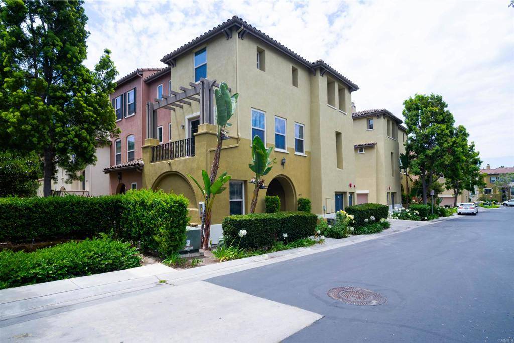 Chula Vista, CA 91913,1295 Haglar #1