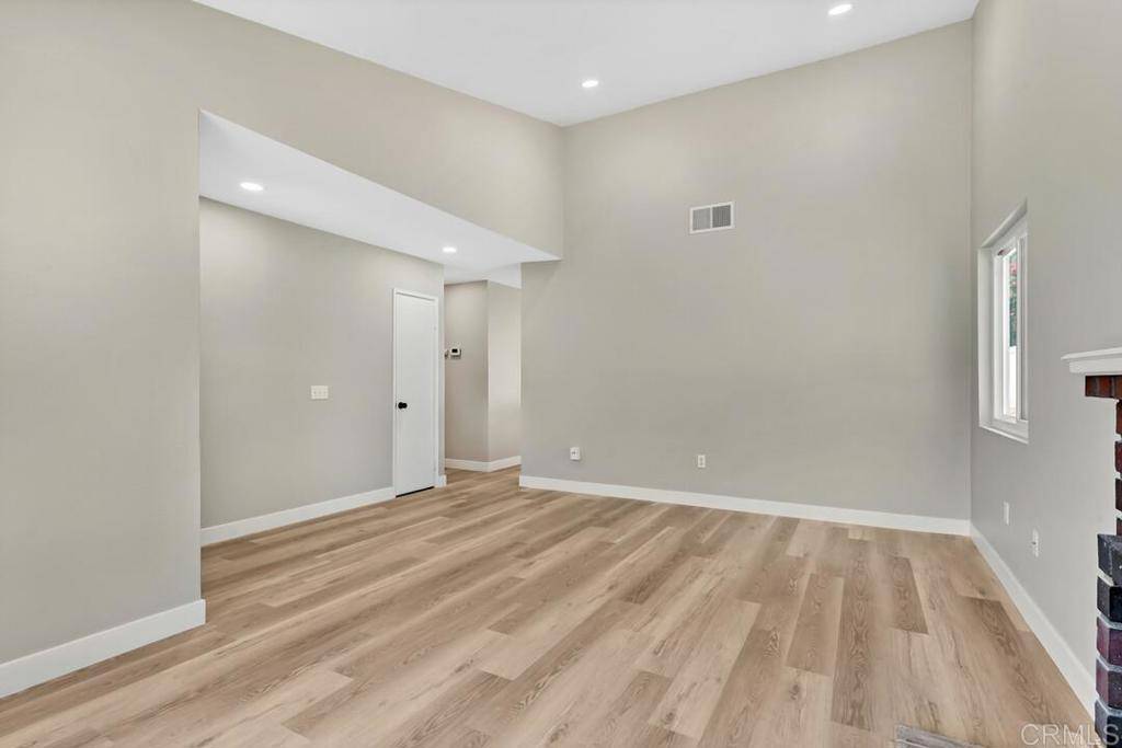 Santee, CA 92071,10758 Princess Arlene DR