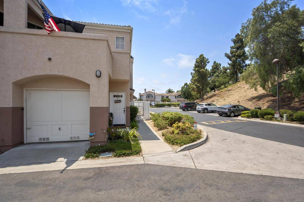 Chula Vista, CA 91910,490 Belle Vista DR #223