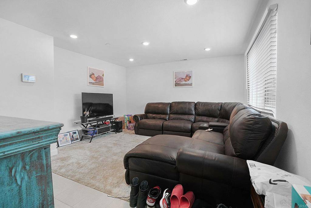 San Diego, CA 92154,2152 Reed #Drive