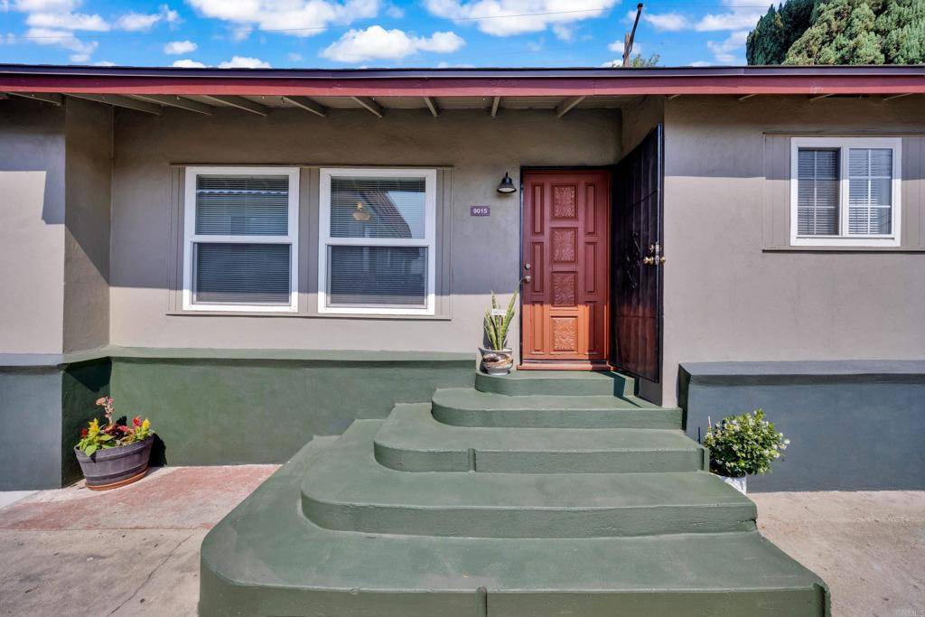 Spring Valley, CA 91977,9015 9017 Campo DR