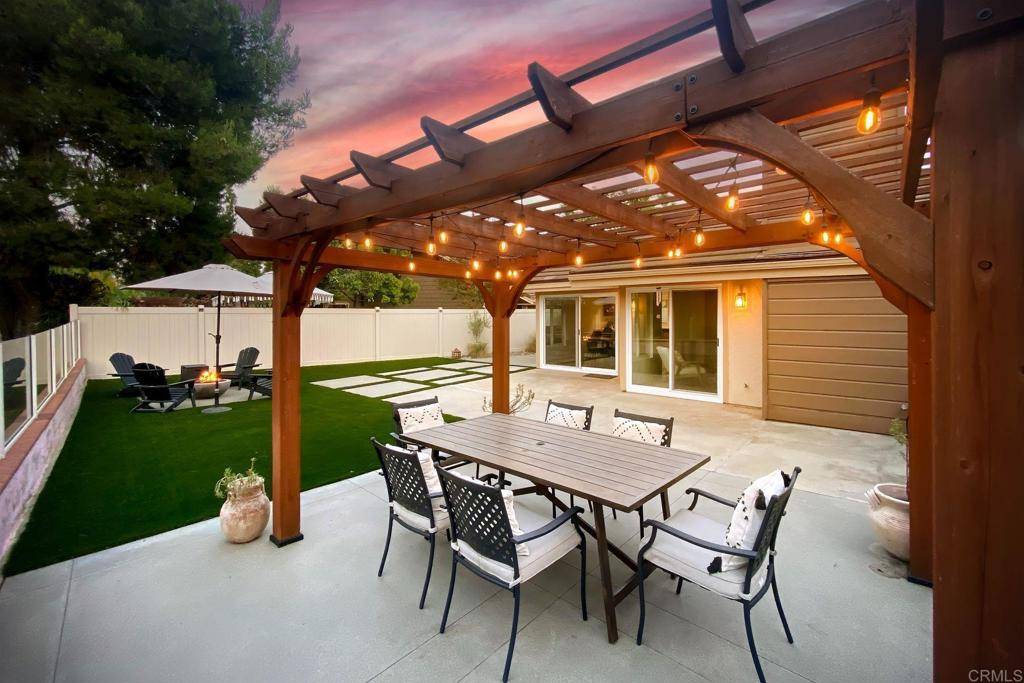 Fallbrook, CA 92028,4240 Olivos CT