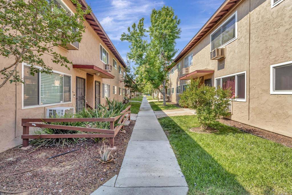 Lakeside, CA 92040,9723 Winter Gardens BLVD #131