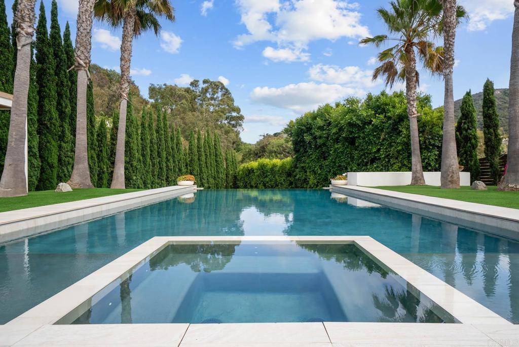 La Jolla, CA 92037,7713 Esterel Dr