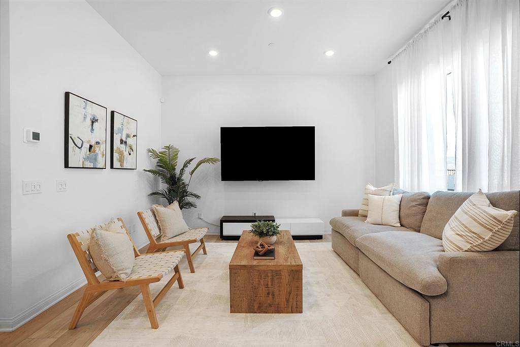 Chula Vista, CA 91913,2040 Bluestone CIR