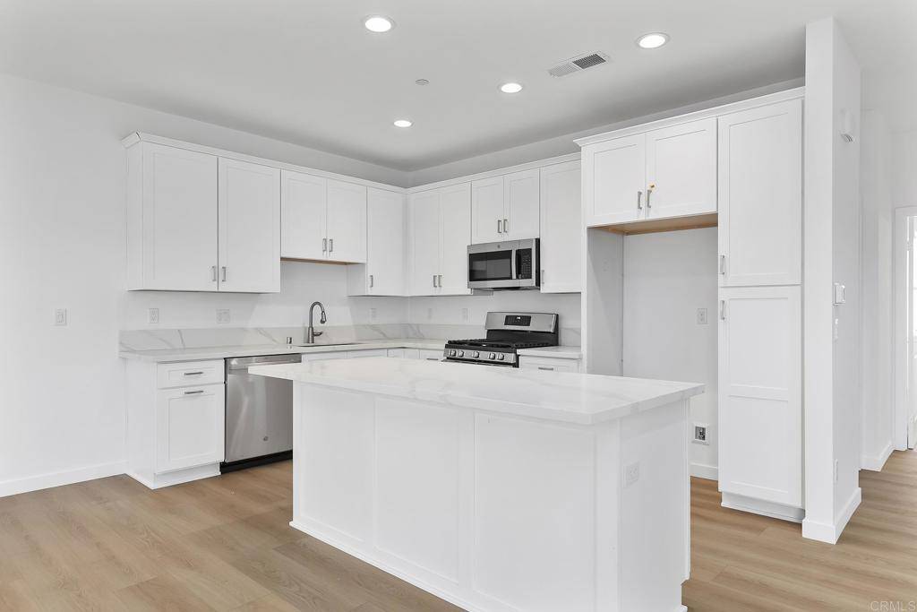 Lemon Grove, CA 91945,8588 Vista Azul Pl