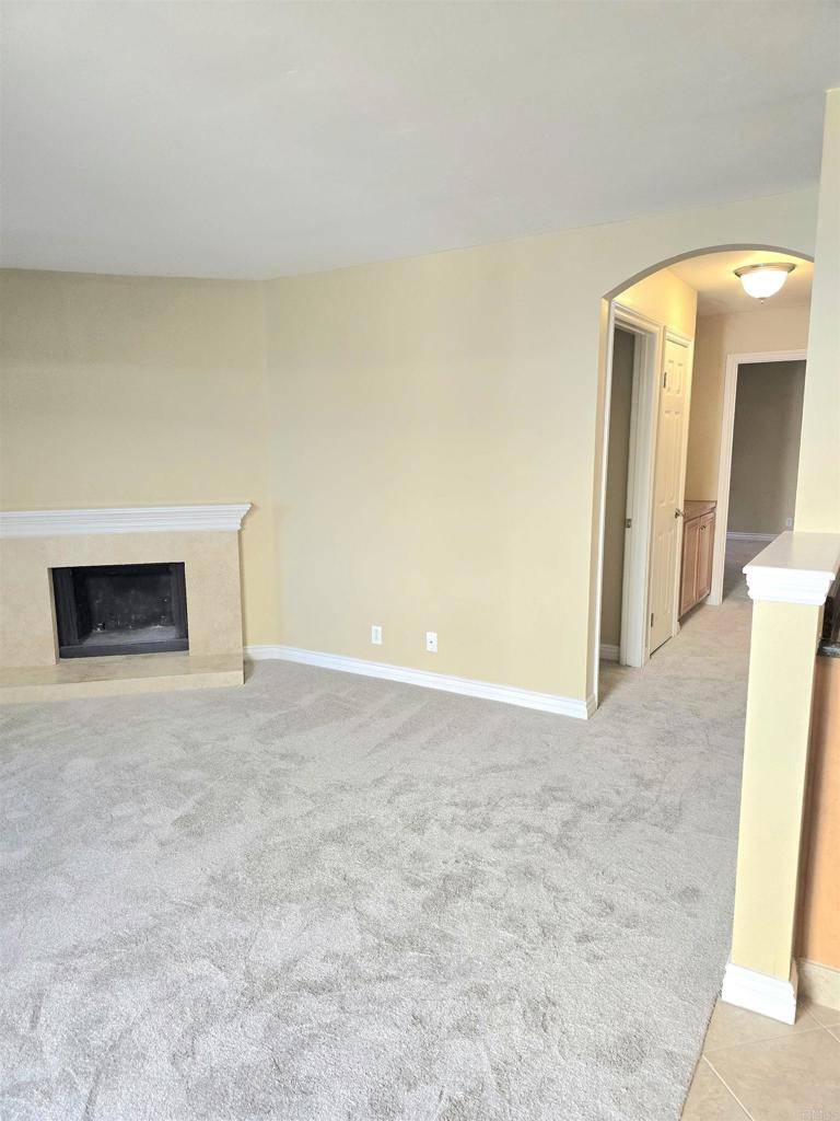San Diego, CA 92131,9959 Erma Rd #104