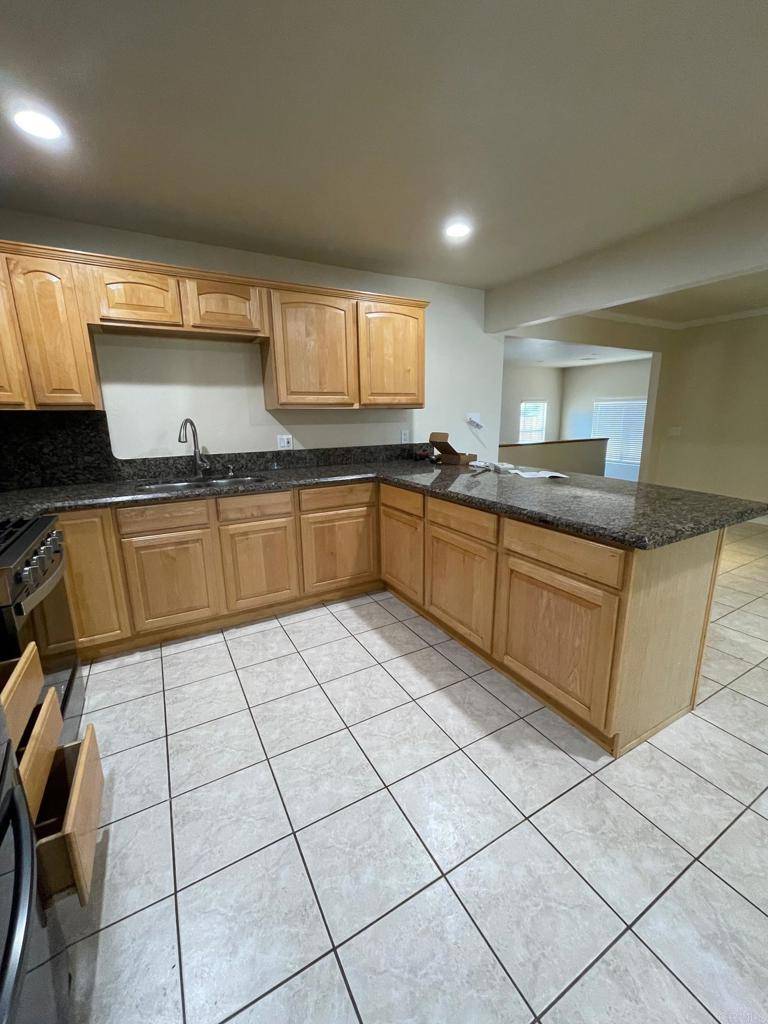 Chula Vista, CA 91910,176 Millan ST
