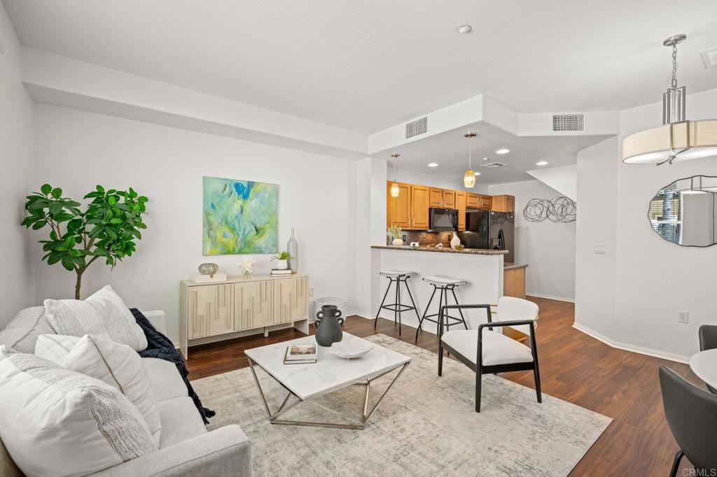 La Mesa, CA 91942,7725 El Cajon BLVD #4