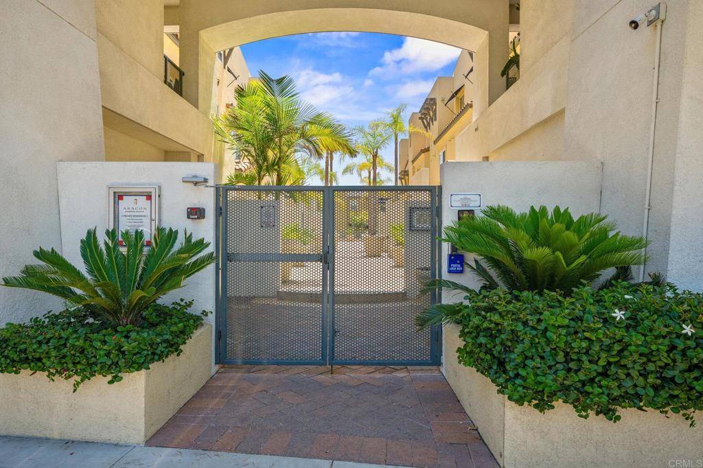 La Mesa, CA 91942,7725 El Cajon BLVD #4