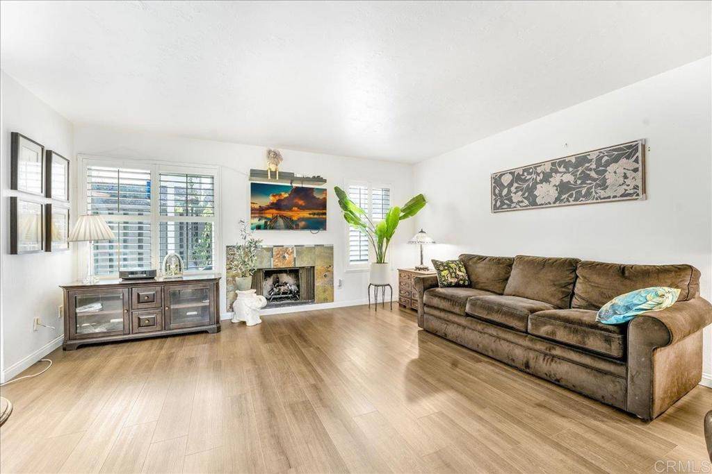 El Cajon, CA 92019,1122 Via Loma Vista