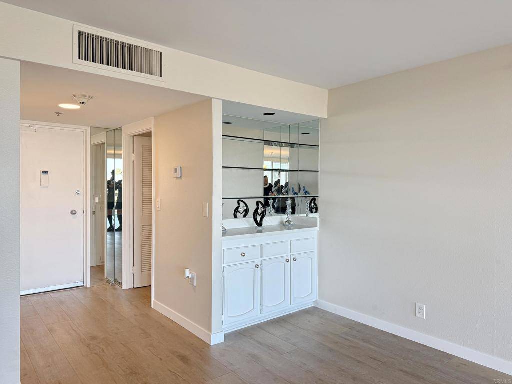 Coronado, CA 92118,1820 Avenida del Mundo #306