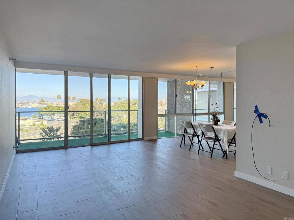Coronado, CA 92118,1820 Avenida del Mundo #306