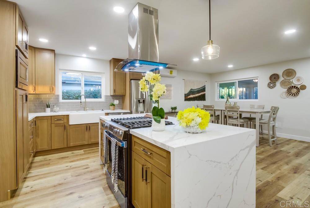 San Diego, CA 92111,4214 Caledonia DR