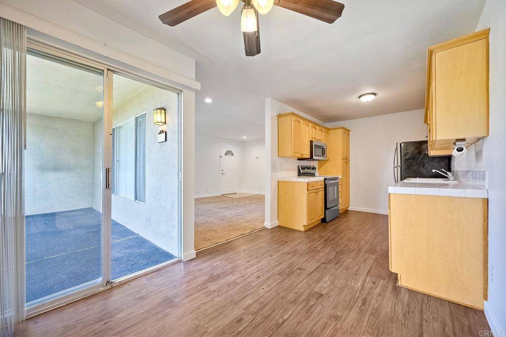 Chula Vista, CA 91911,1420 Hilltop DR #202