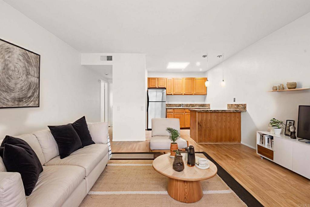 San Diego, CA 92105,4329 Central Ave #Apt 5