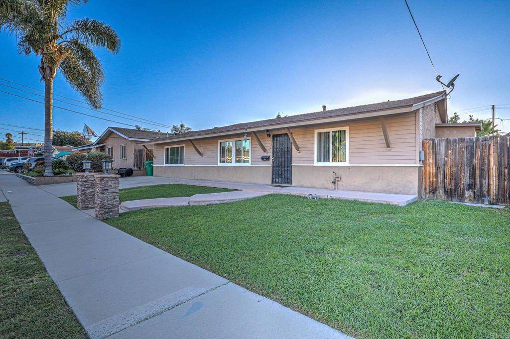 Spring Valley, CA 91977,524 Parkbrook St