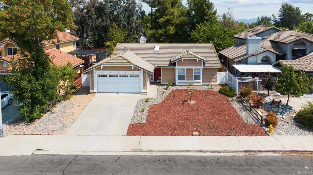 Murrieta, CA 92563,39938 Pearl DR