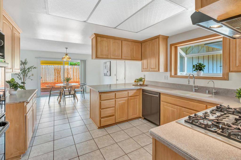 Chula Vista, CA 91913,1739 Yale ST