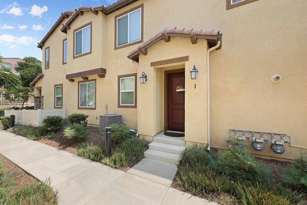 Chula Vista, CA 91913,1282 Santa Victoria Rd #1
