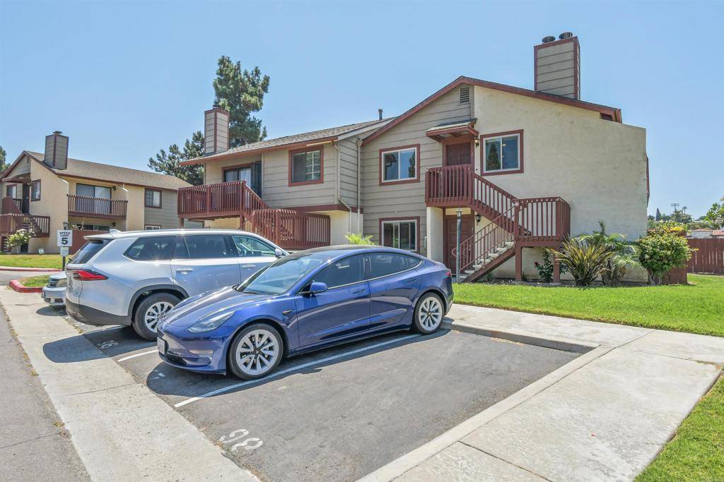 Chula Vista, CA 91910,859 Tamayo DR #2
