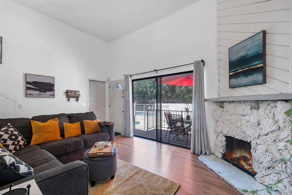 Sylmar, CA 91342,14293 Foothill Blvd #19