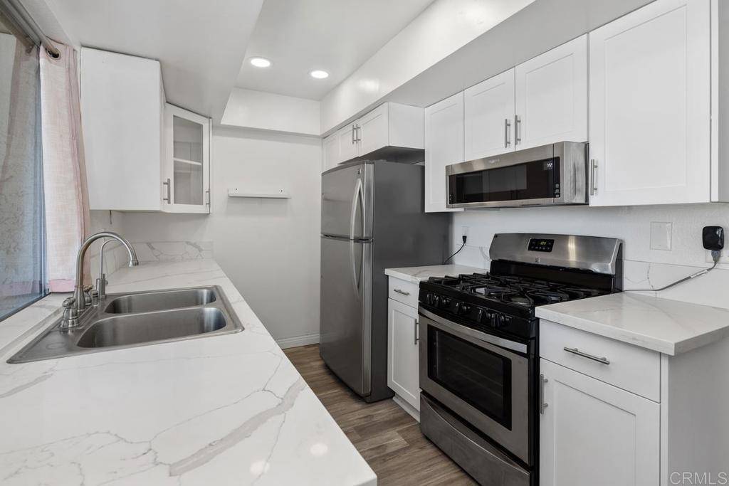 San Diego, CA 92119,6878 Navajo RD #61