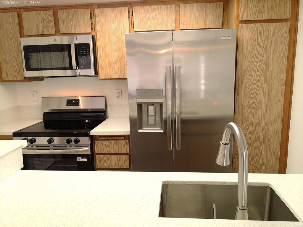 Chula Vista, CA 91913,707 Eastshore Terrace #26