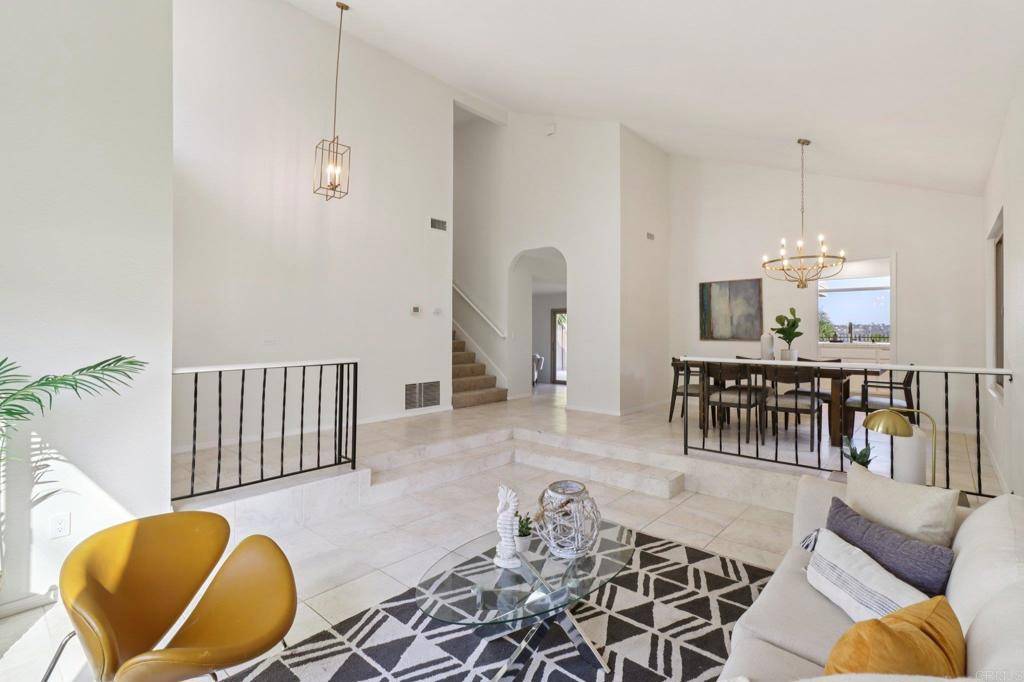 Oceanside, CA 92054,1895 Laurel RD